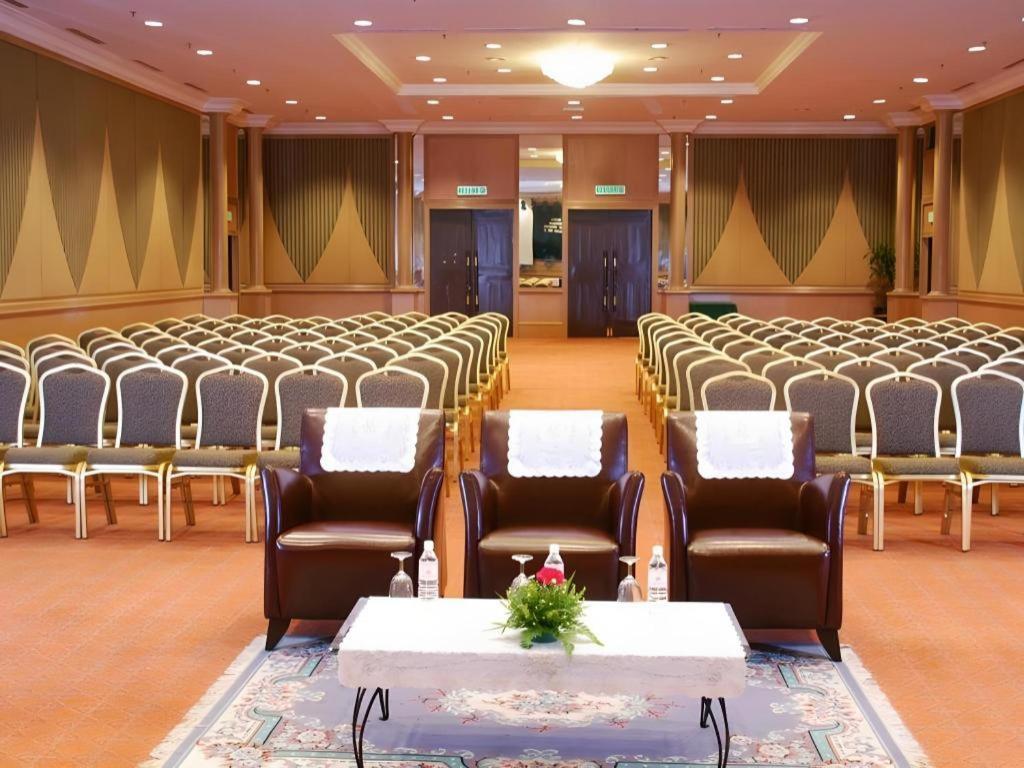 Kuala Lumpur International Hotel Bagian luar foto